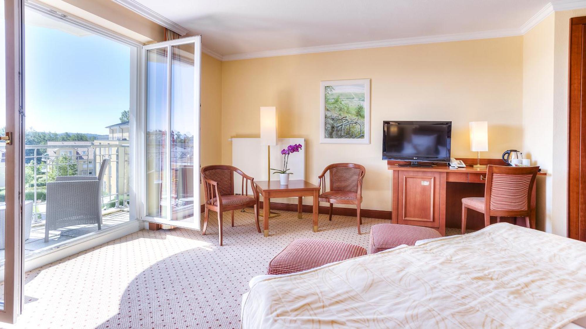 Hotel Zur Post - Ein Rovell Hotel Heringsdorf  Exteriör bild