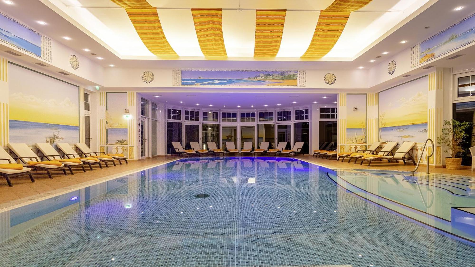 Hotel Zur Post - Ein Rovell Hotel Heringsdorf  Exteriör bild