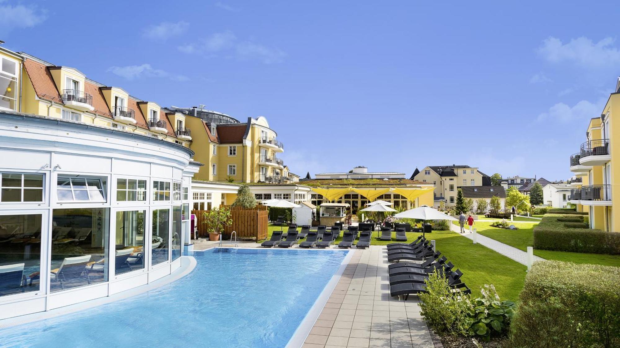 Hotel Zur Post - Ein Rovell Hotel Heringsdorf  Exteriör bild