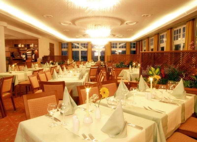 Hotel Zur Post - Ein Rovell Hotel Heringsdorf  Exteriör bild