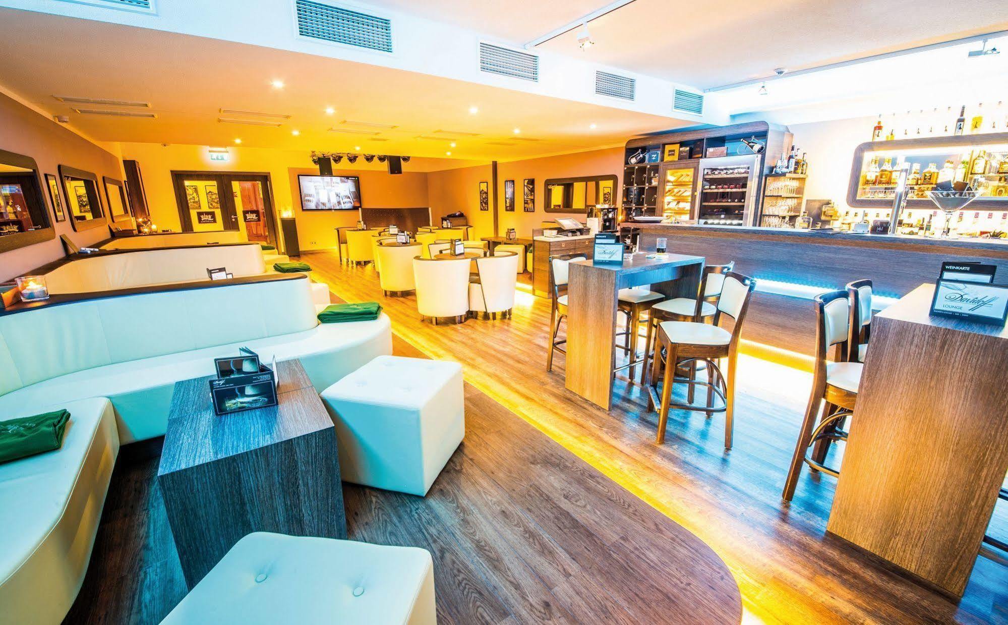 Hotel Zur Post - Ein Rovell Hotel Heringsdorf  Exteriör bild